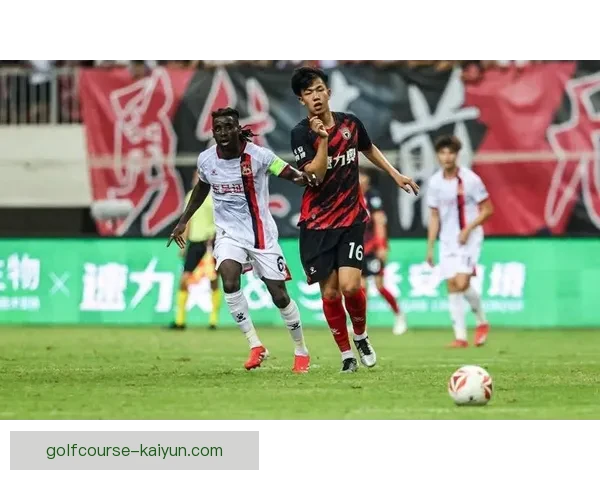 足球新星综合表现稳健，未来潜力值得关注